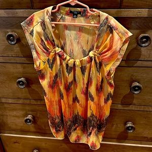Beautiful Ann Taylor blouse size 4p